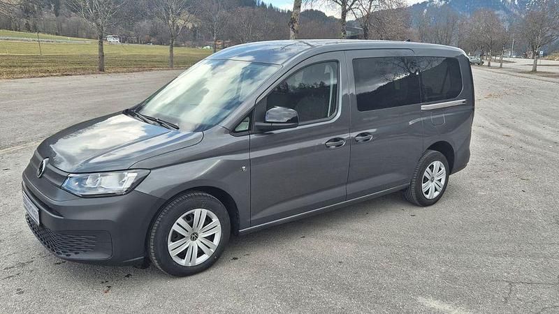 Gebraucht VW Caddy Maxi 114 PS (83 kW) 2022 Grau Van / Kleinbus