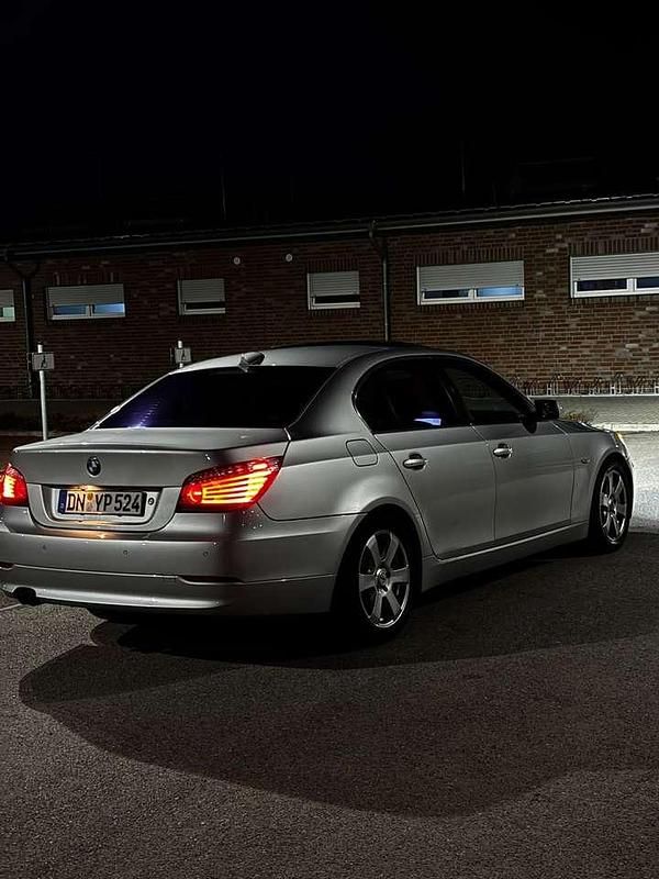 Gebraucht BMW 523 190 PS (139 kW) 2007 Limousine