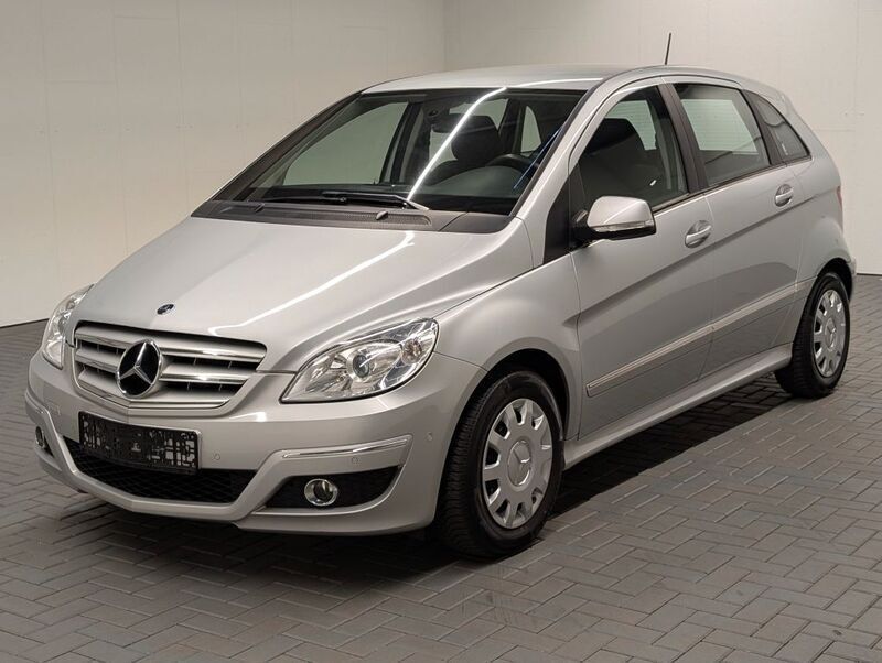 Silber (polarsilber metallicla Gebraucht 2009 Mercedes B160 Van / Kleinbus | 4.480 € (Superpreis) - Bild 1/4
