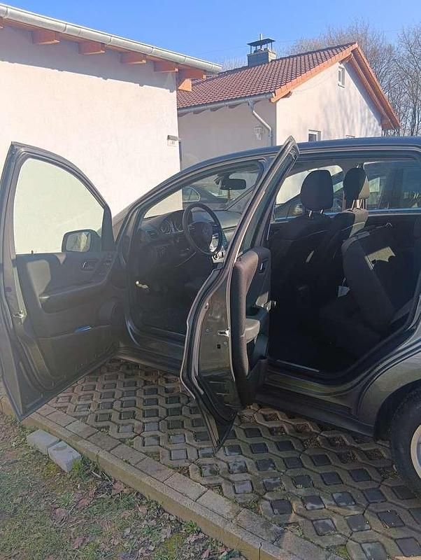 Gebraucht Mercedes A150 95 PS (69 kW) 2008 Grau Kleinwagen