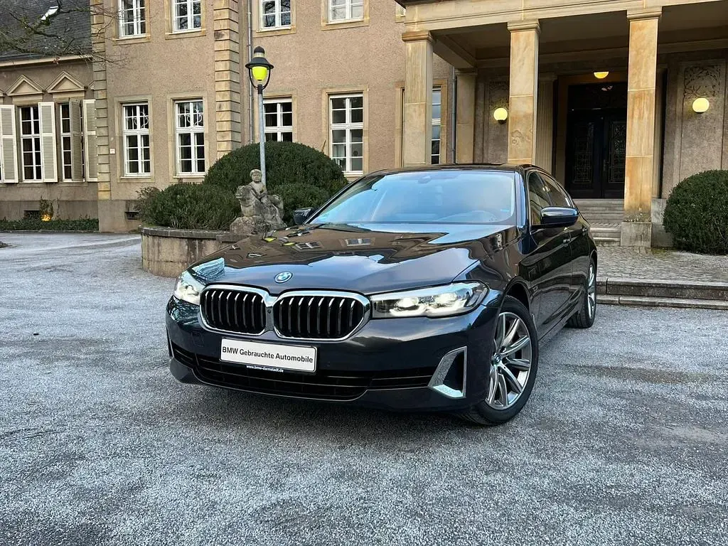 Gebraucht BMW 530e Luxury Line 184 PS (135 kW) 2021 Grau Limousine