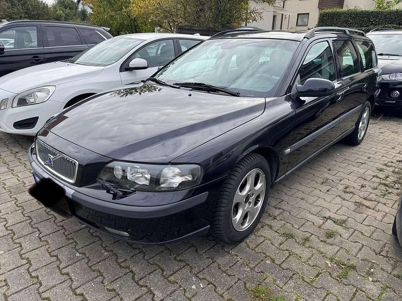 Schwarz Gebraucht 2002 Volvo V70 Comfort Kombi | 7.999 € - Bild 1/4