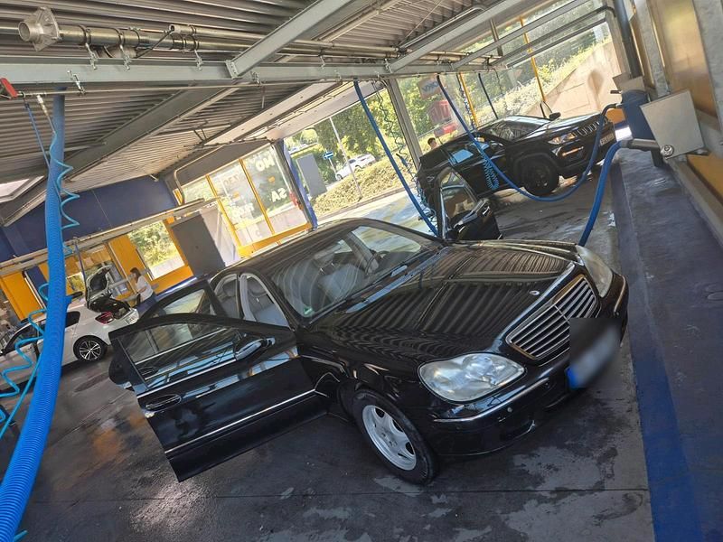 Schwarz Gebraucht 2000 Mercedes S320 Limousine | 2.000 € (Superpreis) - Bild 1/4