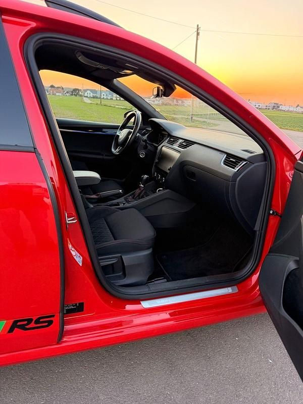Gebraucht Skoda Octavia RS 245 PS (180 kW) 2020 Rot Kombi