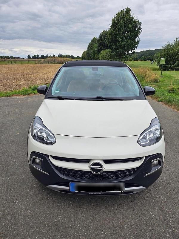 Weiß Gebraucht 2016 Opel Adam Rocks Rocks Kleinwagen | 8.950 € (Fairer Preis) - Bild 1/4