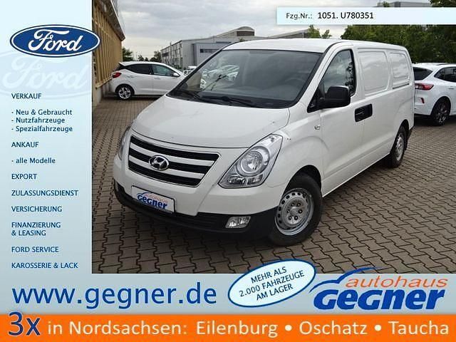 Weiss Gebraucht 2016 Hyundai H-1 Van / Kleinbus | 11.840 € (Fairer Preis) - Bild 1/4