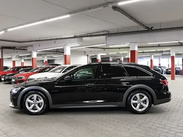 Gebraucht Audi A6 Allroad Ambiente 340 PS (250 kW) 2023 Mythosschwarz metallic Kombi