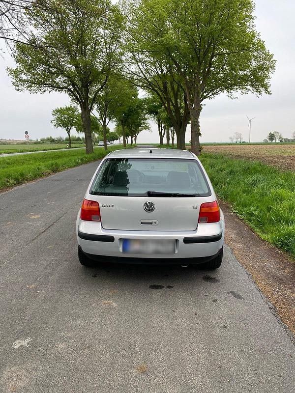 Gebraucht VW Golf III 101 PS (74 kW) 1997 Silber Limousine