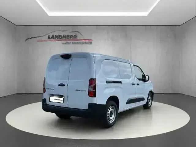 Gebraucht Citroën e-Berlingo 131 PS (96 kW) 2025 Eis weiss Limousine