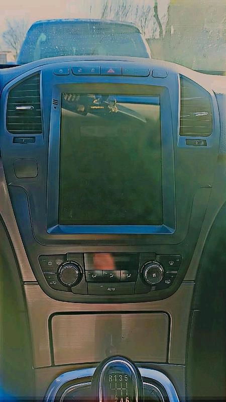 Gebraucht Opel Insignia 140 PS (102 kW) 2009 Schwarz Limousine