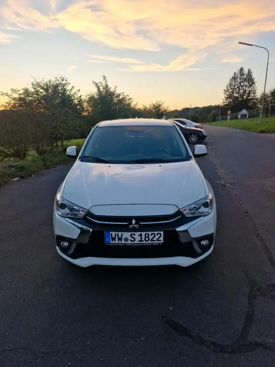 Gebraucht Mitsubishi ASX 117 PS (86 kW) 2018 Weiß SUV