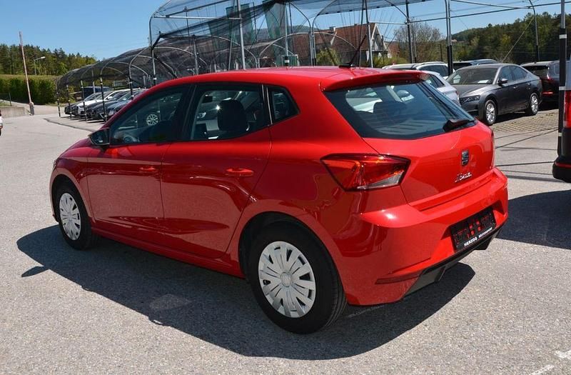 Usata Seat Ibiza Reference 80 CV (58 kW) 2023 Rosso Utilitaria