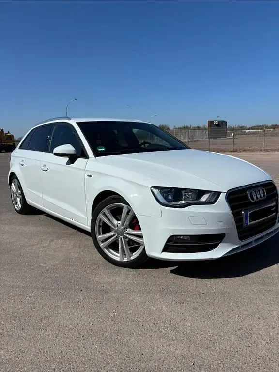 Gebraucht Audi A3 Sport 150 PS (110 kW) 2016 Schwarz Limousine