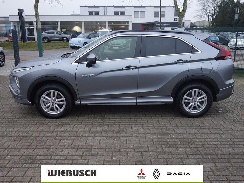 Platinumgrau Gebraucht 2024 Mitsubishi Eclipse Cross Plus SUV | 29.990 € (Fairer Preis) - Bild 1/4