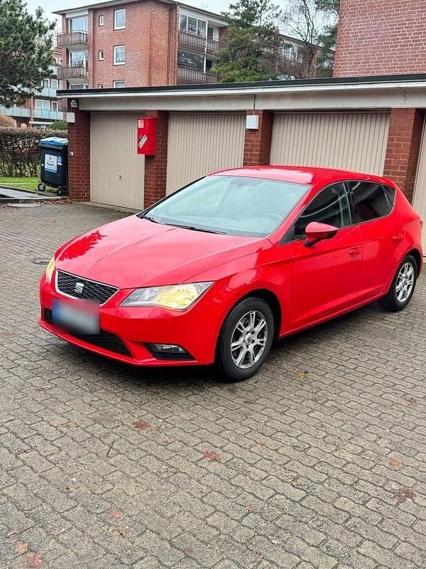 Second-hand Seat Leon Reference 110 CP (80 kW) 2014 Roșu Berlinǎ