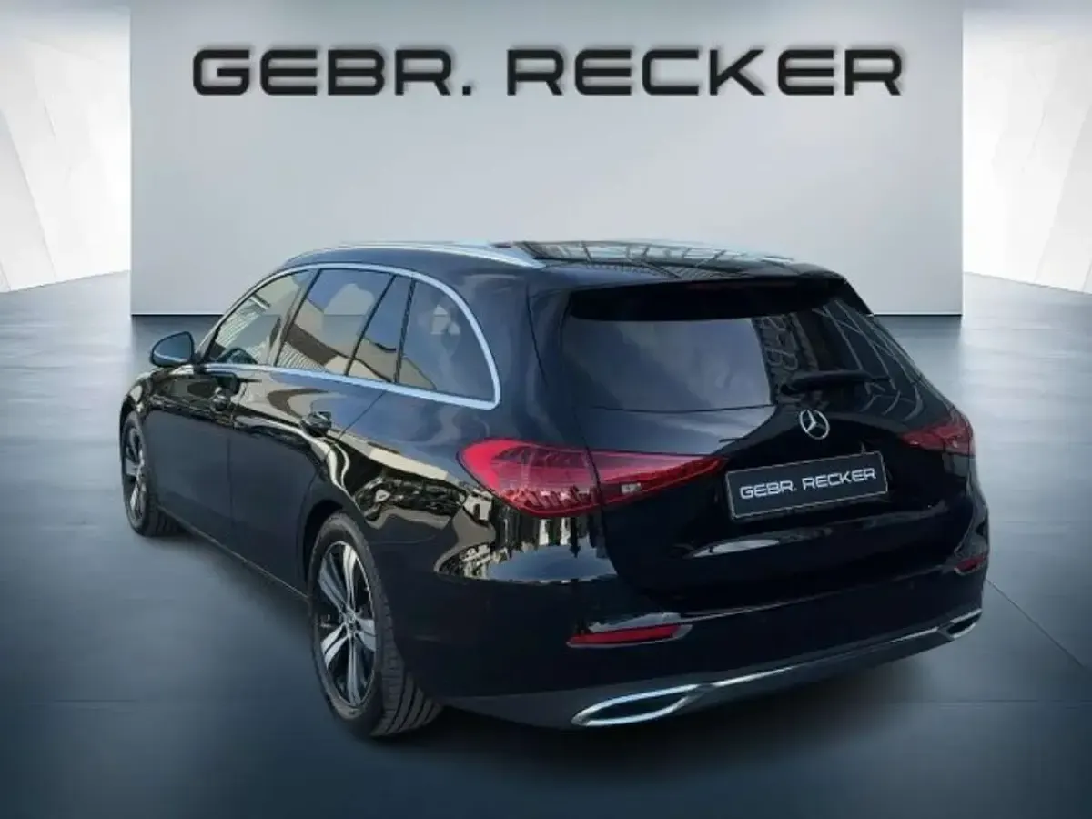 Gebraucht Mercedes C220 Advanced 197 PS (144 kW) 2025 Schwarz uni Kombi