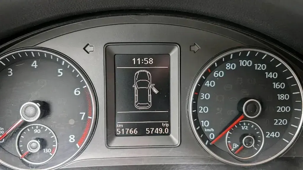 Gebraucht VW Golf VII 105 PS (77 kW) 2013 Silber Limousine