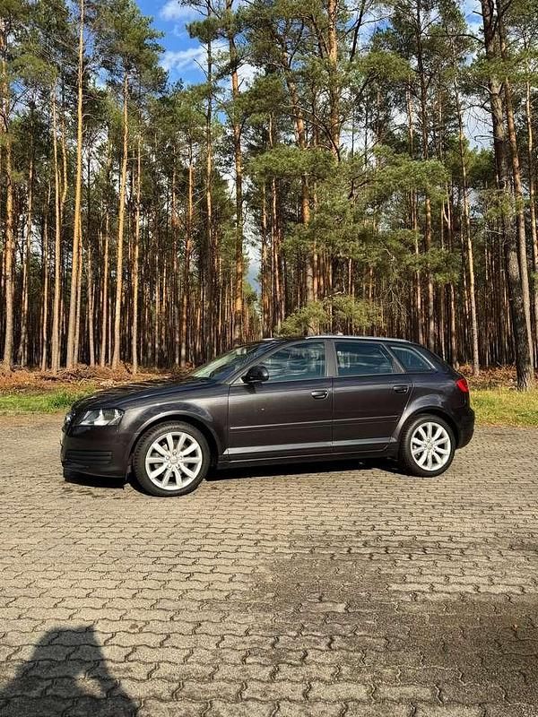 Gebraucht 2010 Audi A3 Sportback Kombi | 4.900 € (Fairer Preis) - Bild 1/4