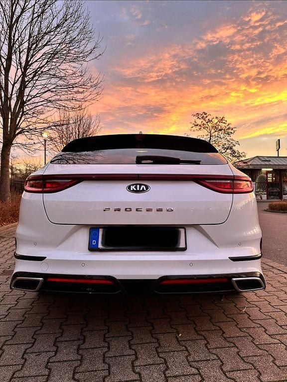 Gebraucht Kia ProCeed 136 PS (100 kW) 2020 Weiß Kombi