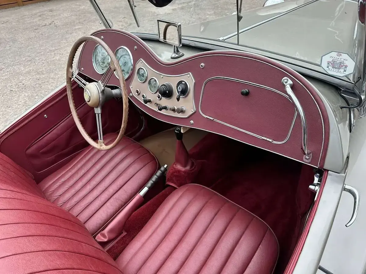Gebraucht MG TD 60 PS (44 kW) 1953 Silber Cabrio
