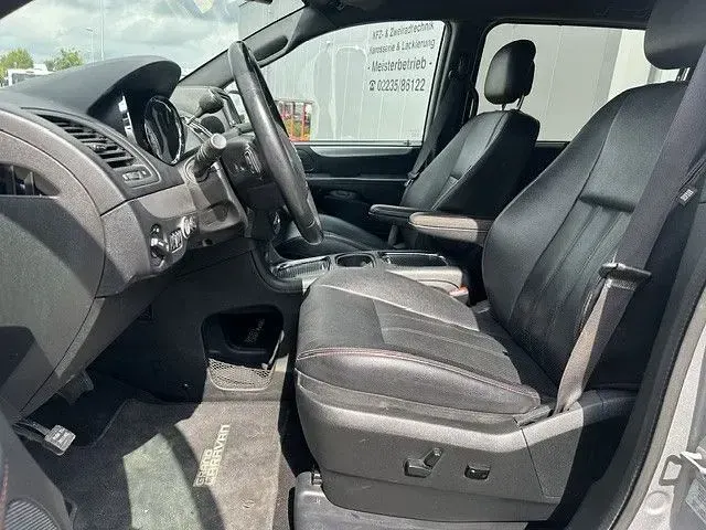 Gebraucht Dodge Grand Caravan 287 PS (211 kW) 2017 Grau Van / Kleinbus