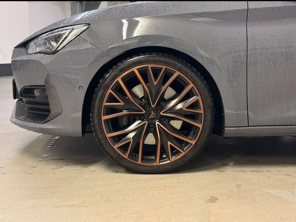 Gebraucht Cupra Leon VZ 310 PS (228 kW) 2023 Grau Limousine