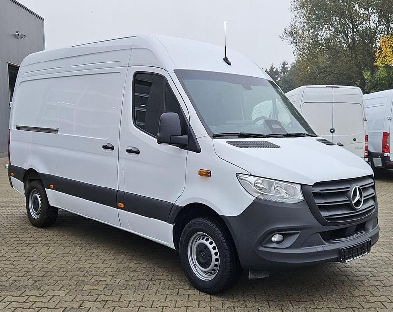 Weiß Gebraucht 2024 Mercedes Sprinter Van | 43.911 € (Superpreis) - Bild 1/4