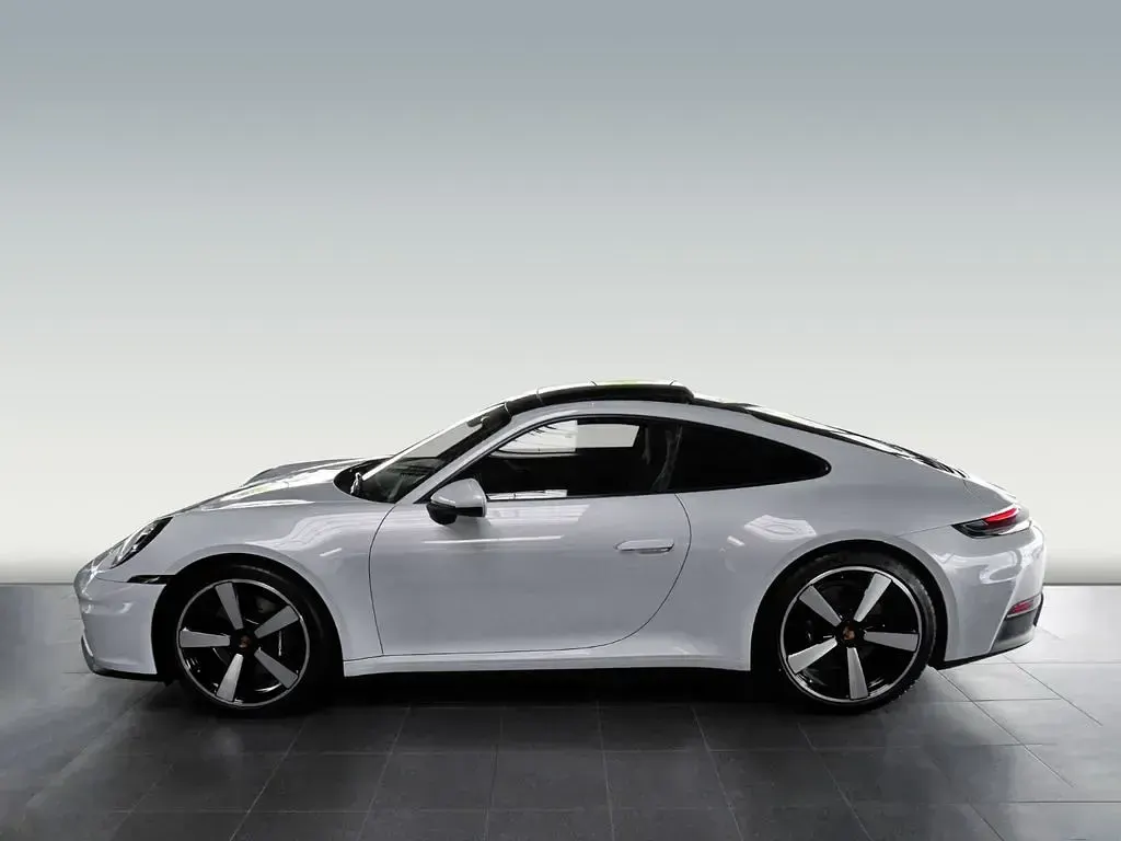 Gebraucht Porsche 911 Carrera 394 PS (289 kW) 2025 Weiß Coupé