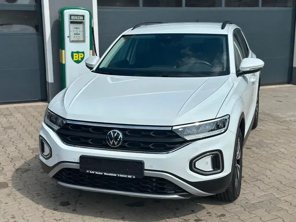 Gebraucht VW T-Roc Move 150 PS (110 kW) 2023 Weiß SUV