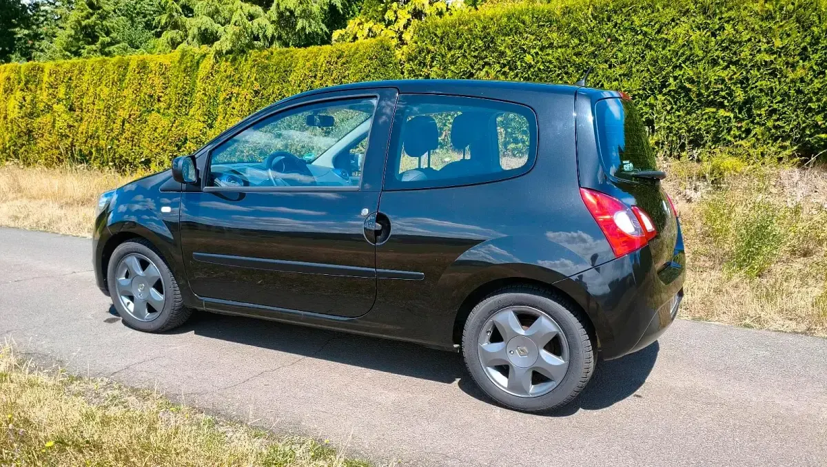 Gebraucht Renault Twingo Initiale Paris 75 PS (55 kW) 2013 Schwarz Kleinwagen