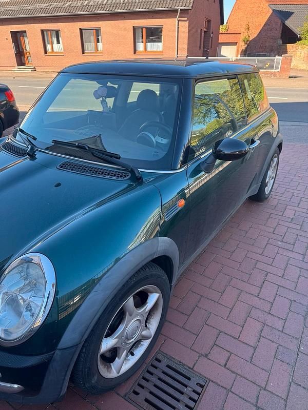 Usata Mini Cooper 116 CV (85 kW) 2002 Verde Utilitaria