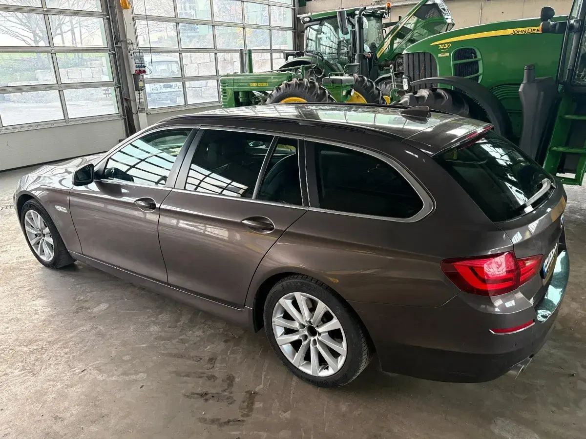 Używany BMW 530 260 KM (191 kW) 2012 Brązowy Kombi