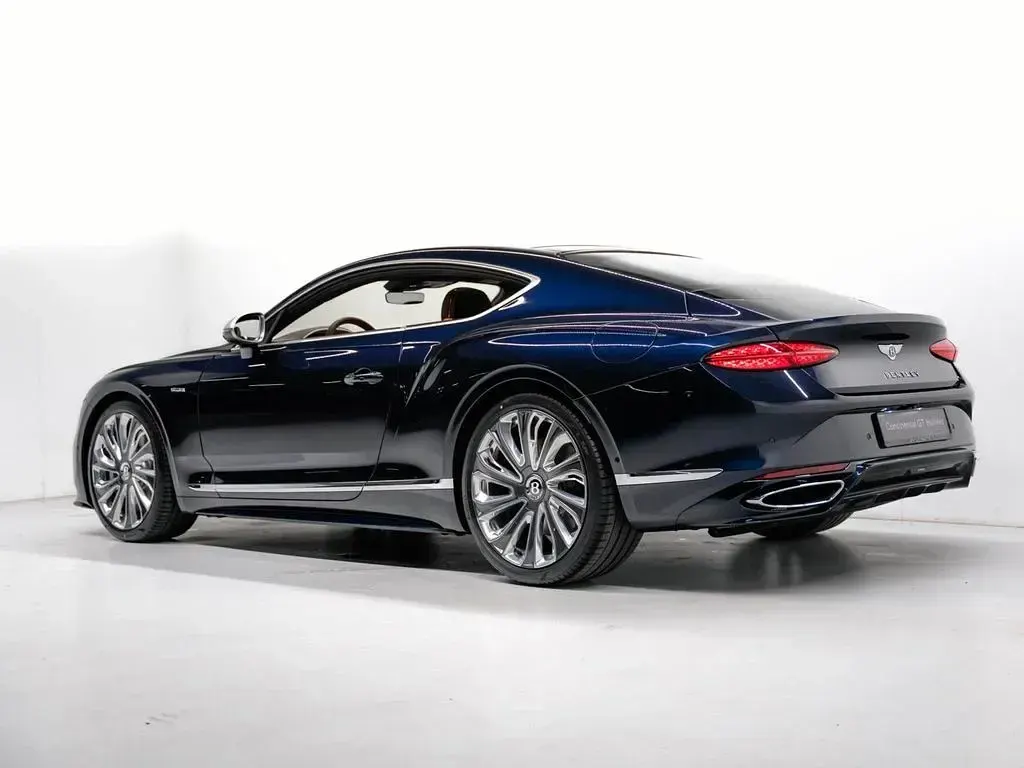 Nowe Bentley Continental Mulliner 782 KM (575 kW) 2026