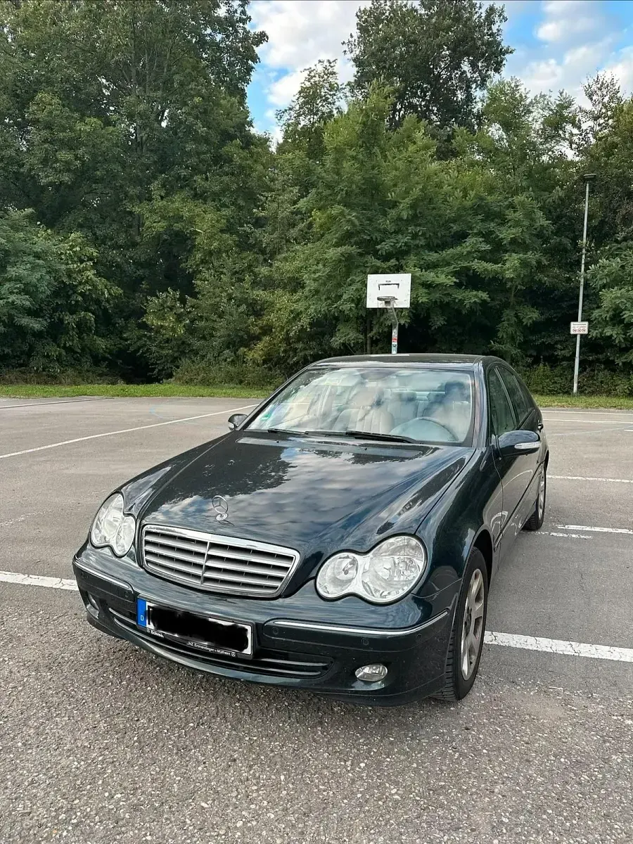 Gebraucht Mercedes C200 163 PS (119 kW) 2005 Andere farben Limousine
