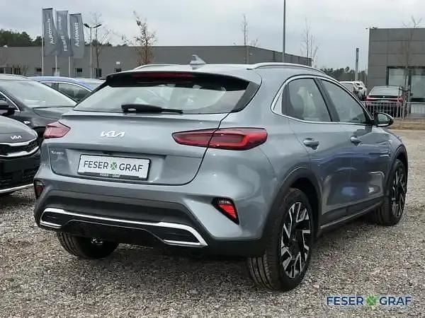 Neu Kia XCeed 150 PS (110 kW) 2026 Lunarsilber metallic SUV