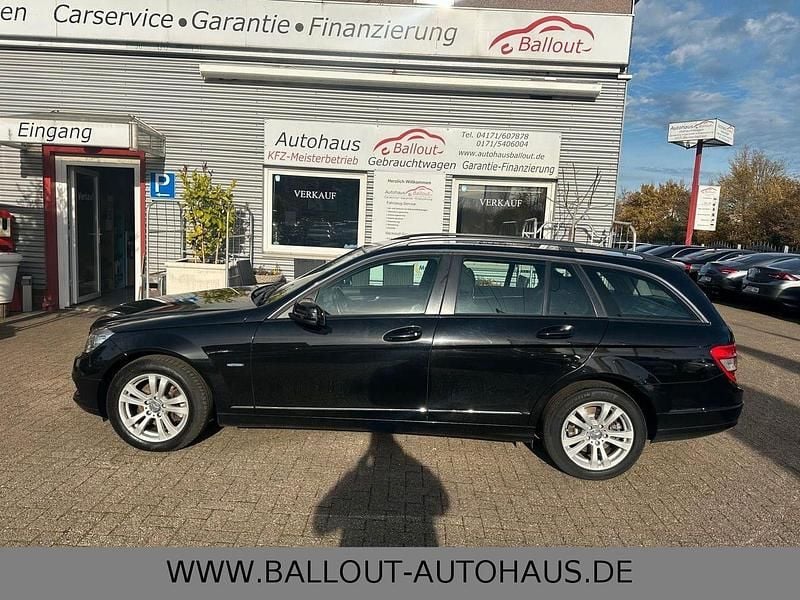 Schwarz Gebraucht 2010 Mercedes C220 Kombi | 2.950 € (Guter Preis) - Bild 1/4