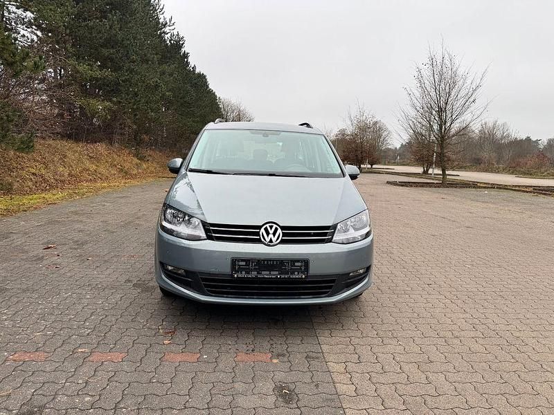 Gebraucht VW Sharan Trendline 150 PS (110 kW) 2011 Grau Van / Kleinbus