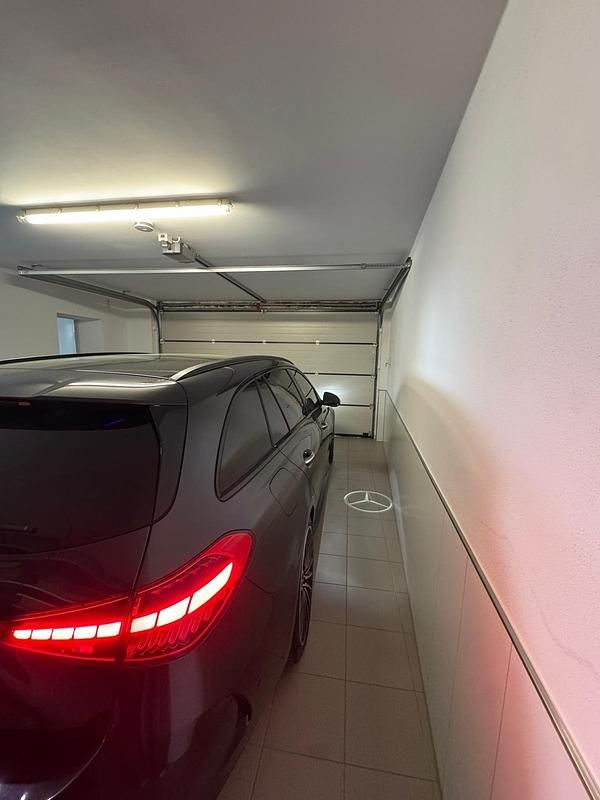 Gebraucht Mercedes C300 AMG 258 PS (189 kW) 2024 Grau Kombi