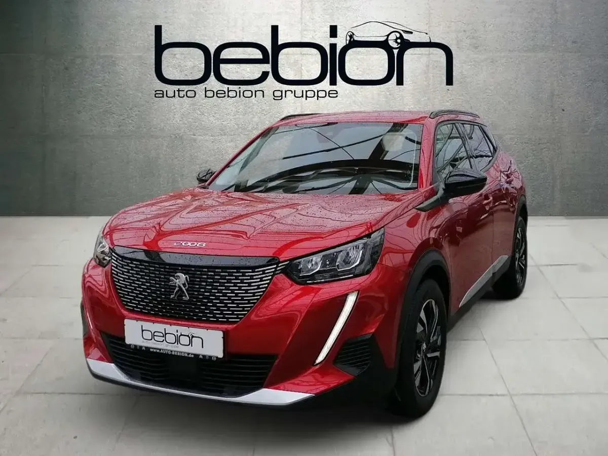 Gebraucht Peugeot 2008 Allure 101 PS (74 kW) 2022 SUV