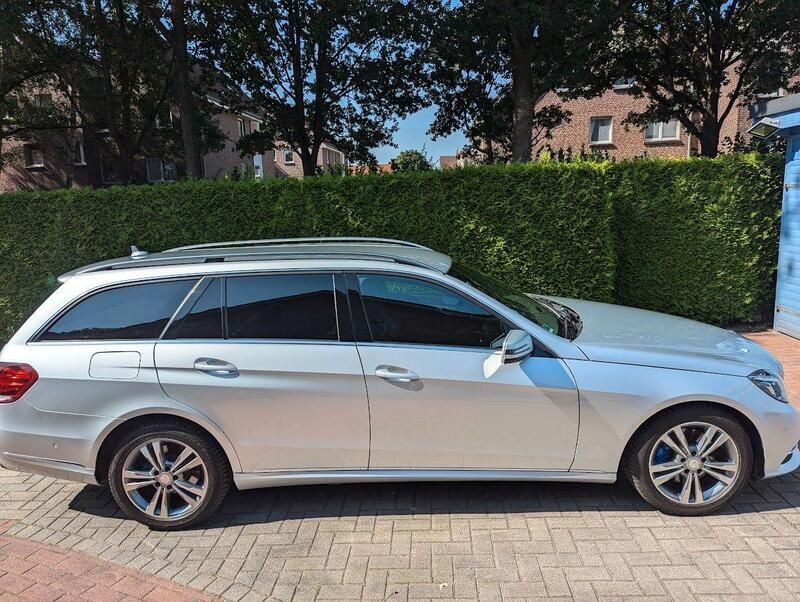 Second-hand Mercedes E250 204 CP (150 kW) 2013 Argintiu Break