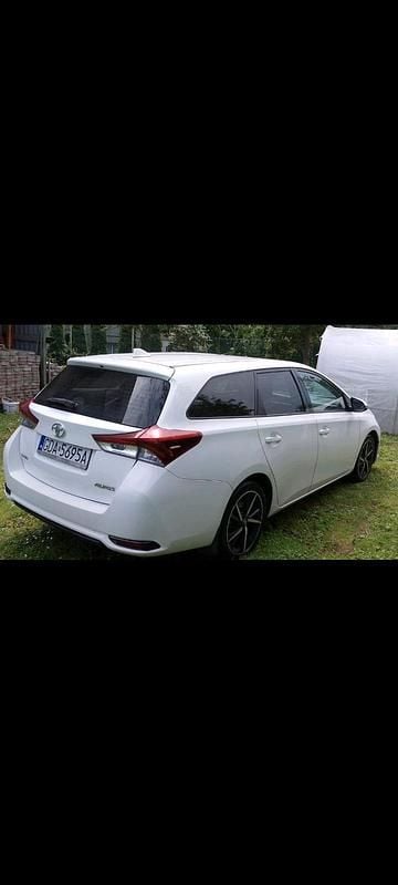 Gebraucht Toyota Auris 90 PS (66 kW) 2017 Weiß Kombi