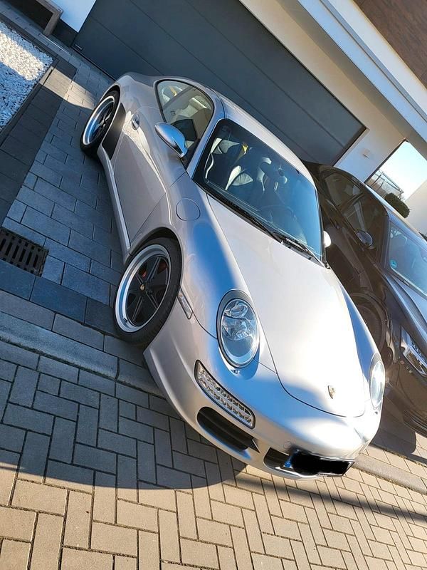 Silber Gebraucht 2008 Porsche 997 Coupé | 74.999 € - Bild 1/4