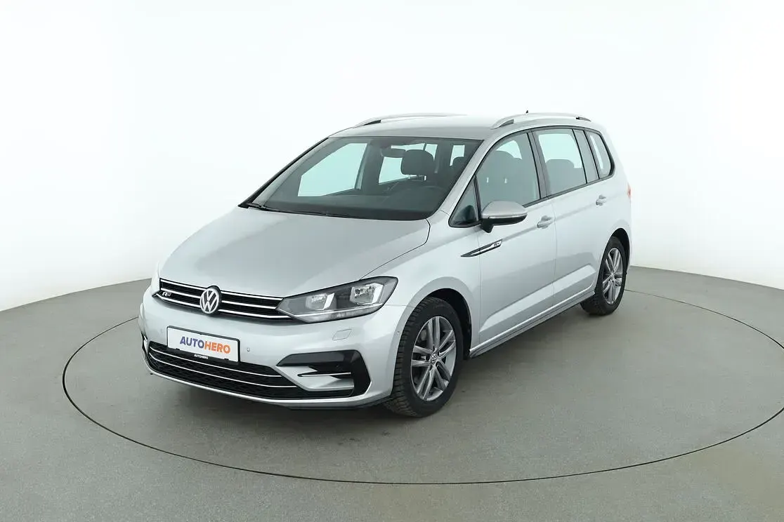 Gebraucht VW Touran Comfortline 150 PS (110 kW) 2020 Van / Kleinbus