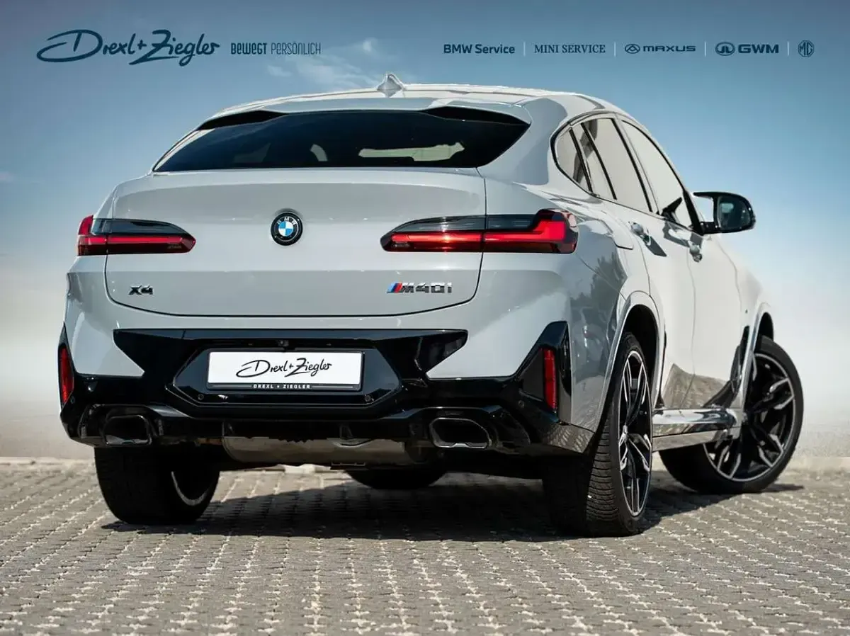 Gebraucht BMW X4 M 360 PS (264 kW) 2025 Brooklyn grau metallic SUV
