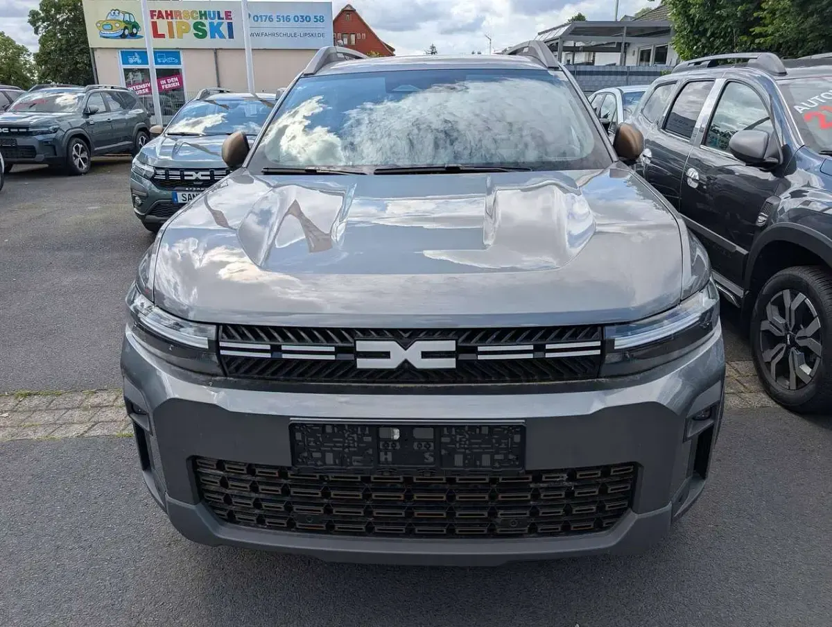 Neu Dacia Bigster Extreme 140 PS (102 kW) 2026 Schiefergrau SUV