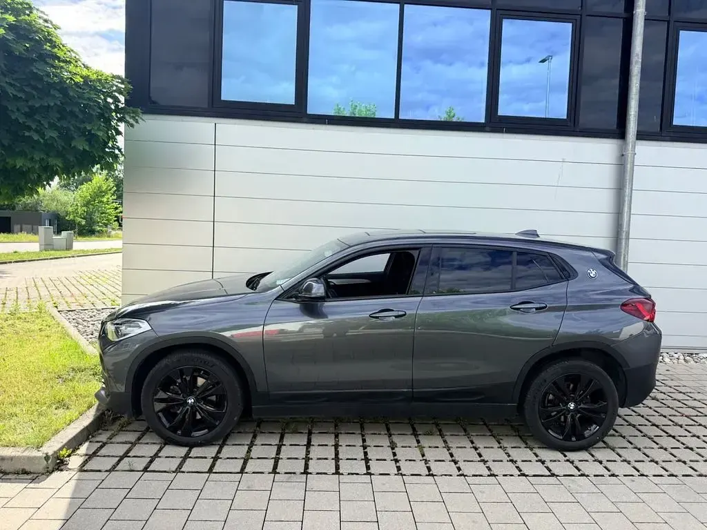 Gebraucht BMW X2 Sport Line 150 PS (110 kW) 2020 Grau SUV