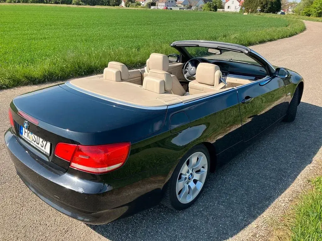 Gebraucht BMW 320 Cabriolet 170 PS (125 kW) 2008 Schwarz Cabrio