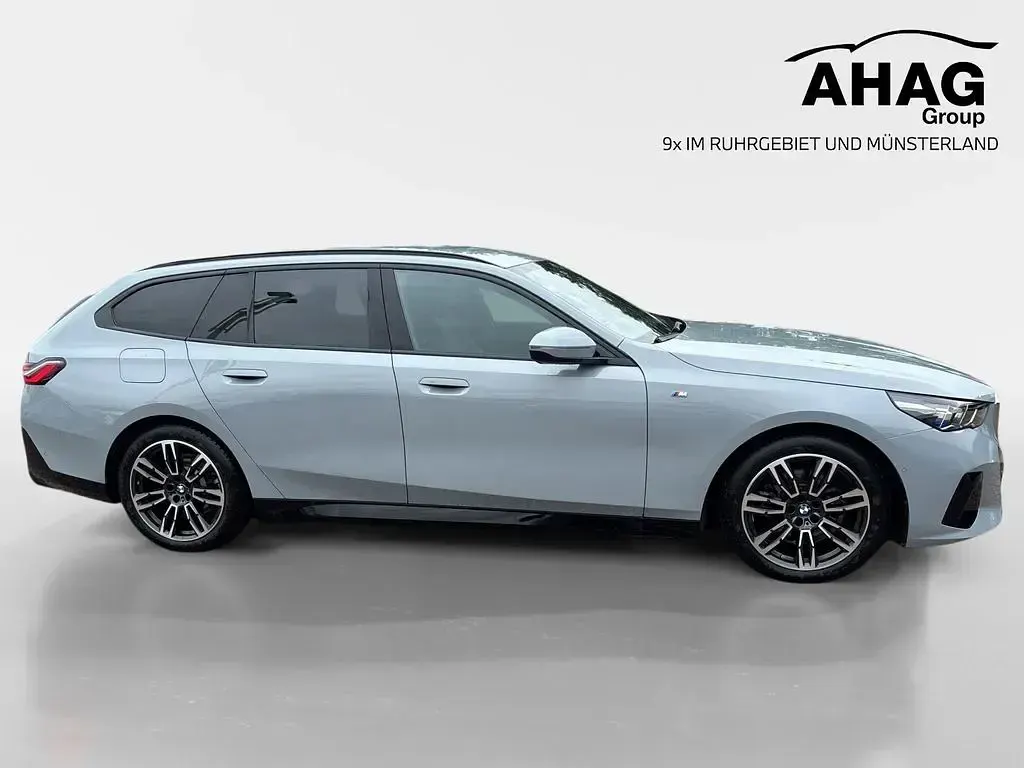 Gebraucht BMW 520 Comfort Edition 197 PS (144 kW) 2025 Schwarz Kombi