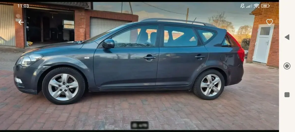 Used Kia Ceed 90 HP (66 kW) 2012 Black Hatchback