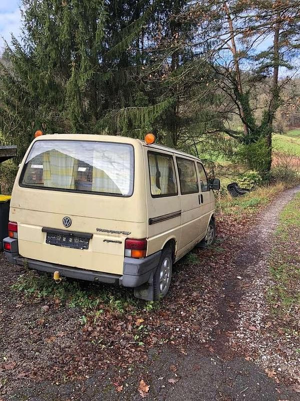 Beige Gebraucht 1993 VW T4 Van | 4.500 € - Bild 1/3